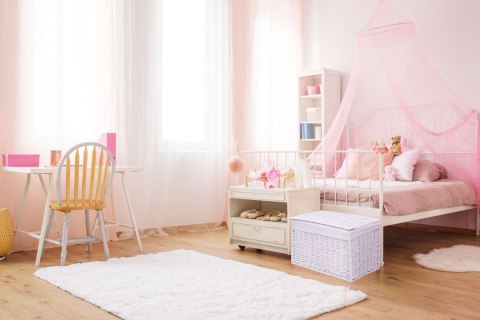 KUFER WIKLINOWY BIAŁY 65 L