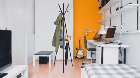 WIESZAK STOJĄCY ENZO - CZARNY