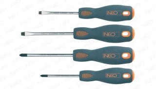 ZESTAW WKRĘTAKÓW KRZYZAKOWE I PLASKIE 4 SZTUKI.