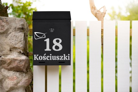 SKRZYNKA POCZTOWA NA LISTY ODVIN CZARNA Z NAPISAMI