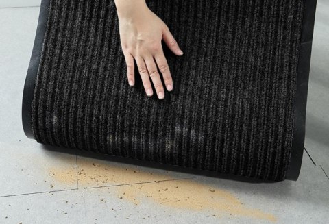 WYCIERACZKA DO BUTÓW WEJŚCIOWA POD DRZWI 90X150 CM VALERIA CZARNA