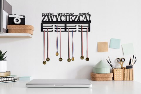 WIESZAK NA MEDALE ZWYCIĘZCA 40 CM